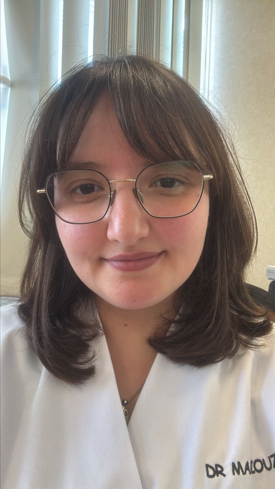 Dr Yasmine Maazouzi